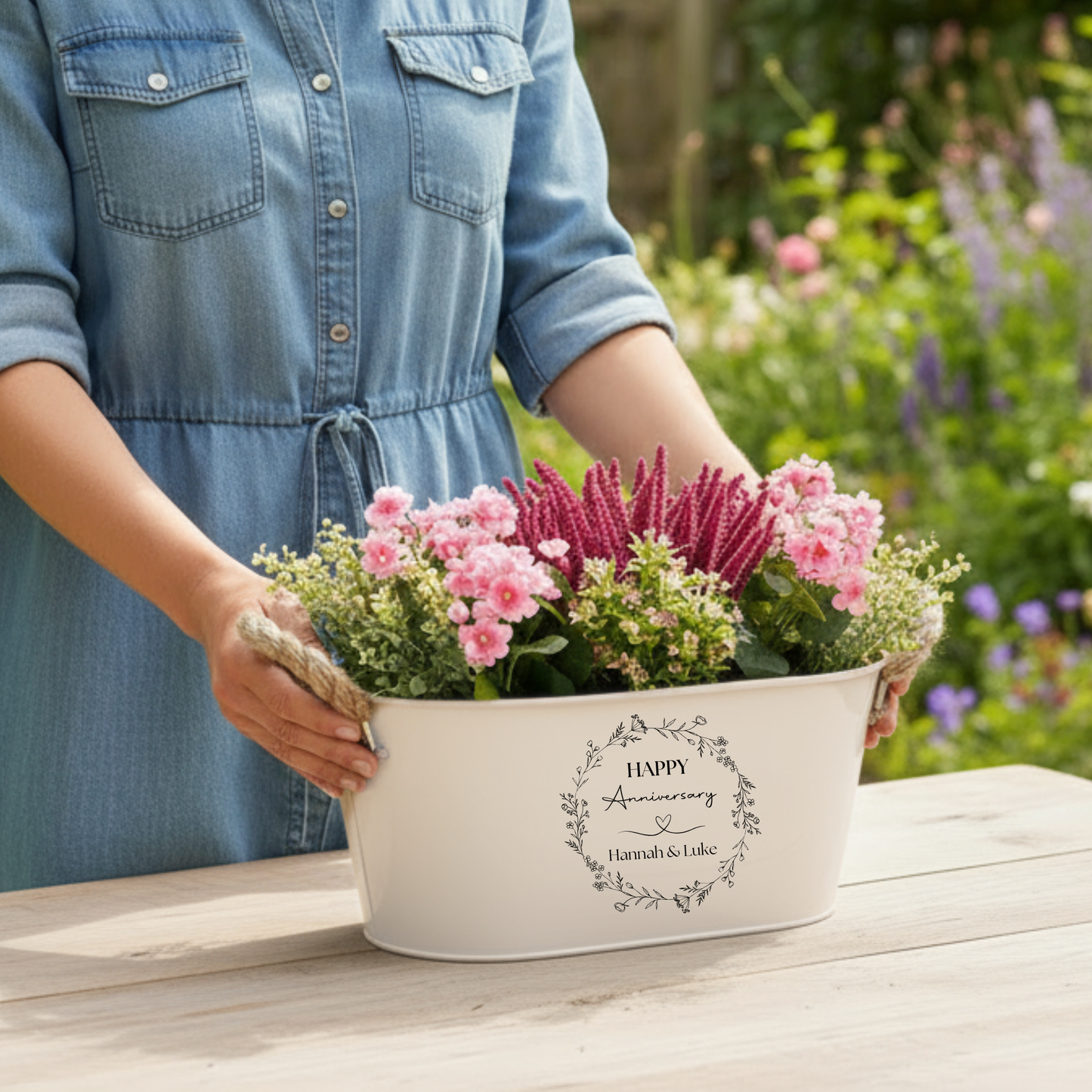 Personalised Anniversary Plant Pot – Happy Anniversary Floral Planter