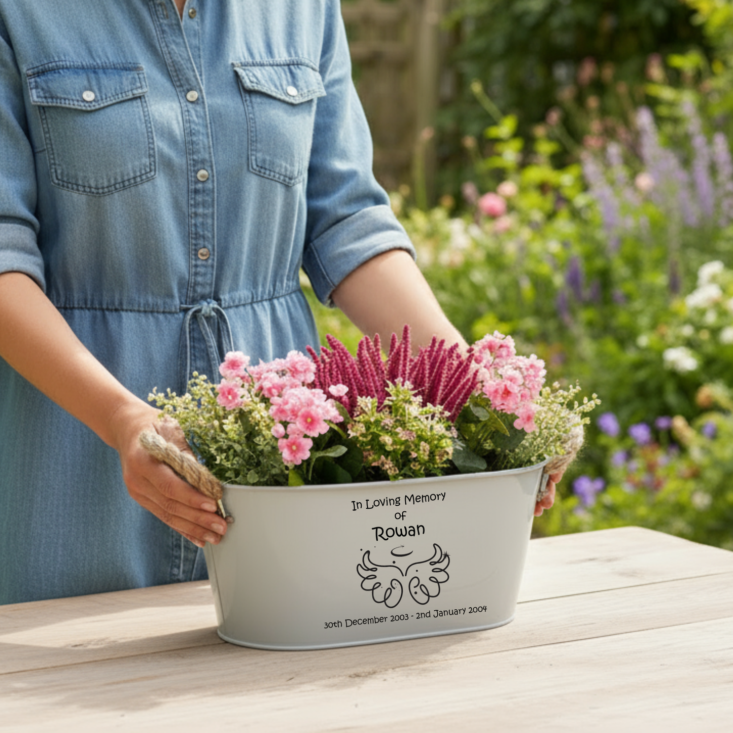 Personalised Angel Memorial Plant Pot – In Loving Memory Planter