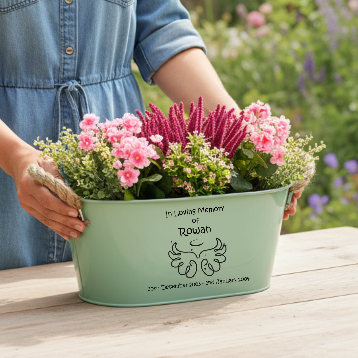 Personalised Angel Memorial Plant Pot – In Loving Memory Planter